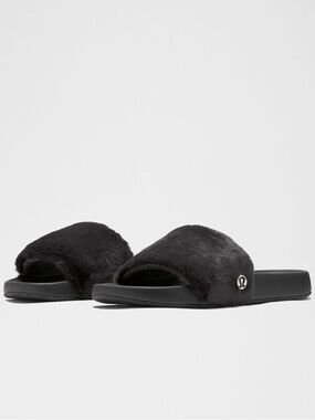 lululemon NWT Black Restfeel Faux Fur Slide Multiple Sizes available